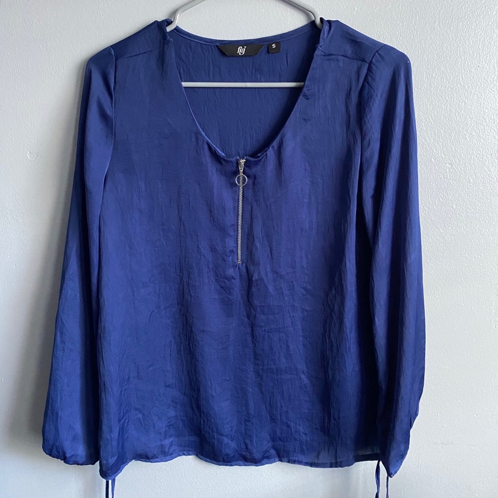 Blue long sleeve top